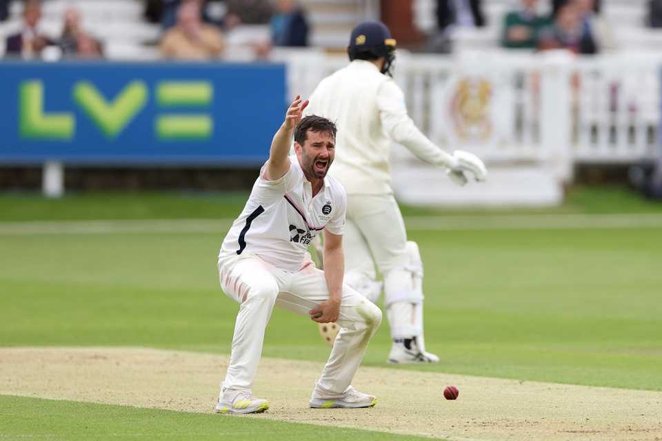 Tim Murtagh was dangerous as ever, Middlesex vs Kent, County Championship, Division One, Lord's, 2nd day, April 28, 2023