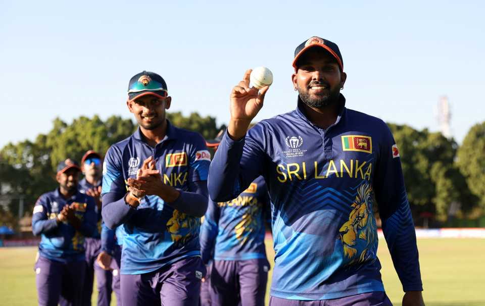 Wanindu Hasaranga holds up the match ball after returning 6 for 24, Sri Lanka vs UAE, ICC Cricket World Cup Qualifier, Bulawayo, June 19, 2023