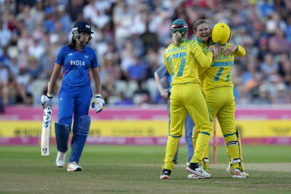 Jess Jonasson celebrates after dismissing Yastika Bhatia to win the final, Australia vs India, Commonwealth Games 2022 final, Birmingham, August 7, 2022