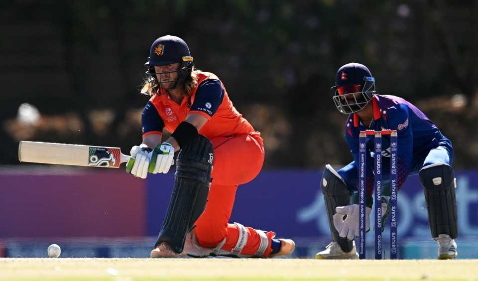 Max O'Dowd gets down to paddle one away, Netherlands vs Nepal, World Cup Qualifier, Harare, June 24, 2023