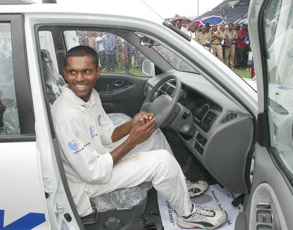 Shivnarine Chanderpaul gets into the car gifted to him for his Player-of-the-Series performance