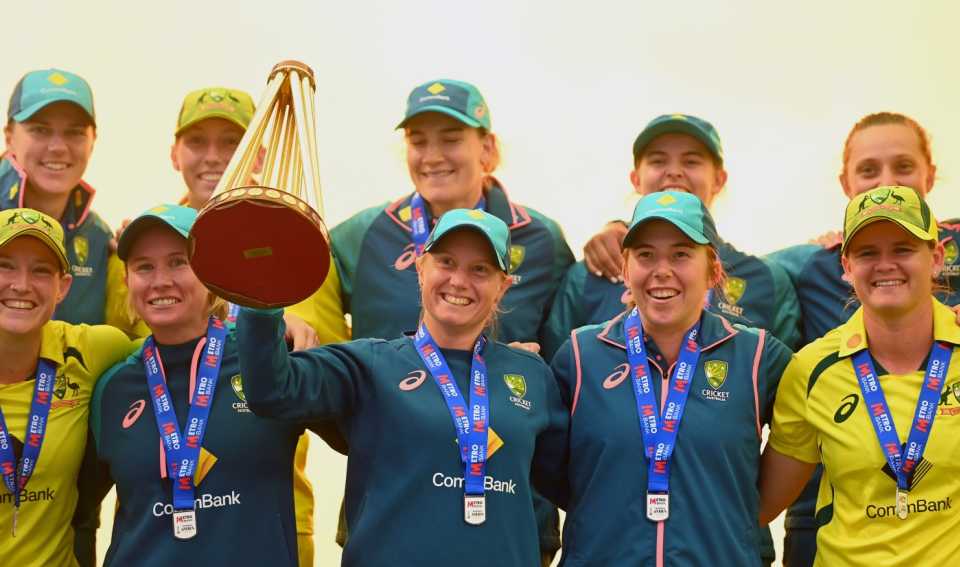 Alyssa Healy poses with the trophy after Australia retained the Ashes