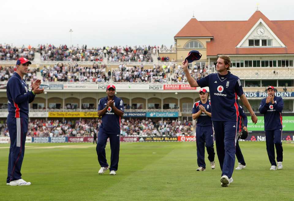 Stuart Broad doffs his cap to acknowledge the crowd after picking up his maiden five-wicket haul in ODIs