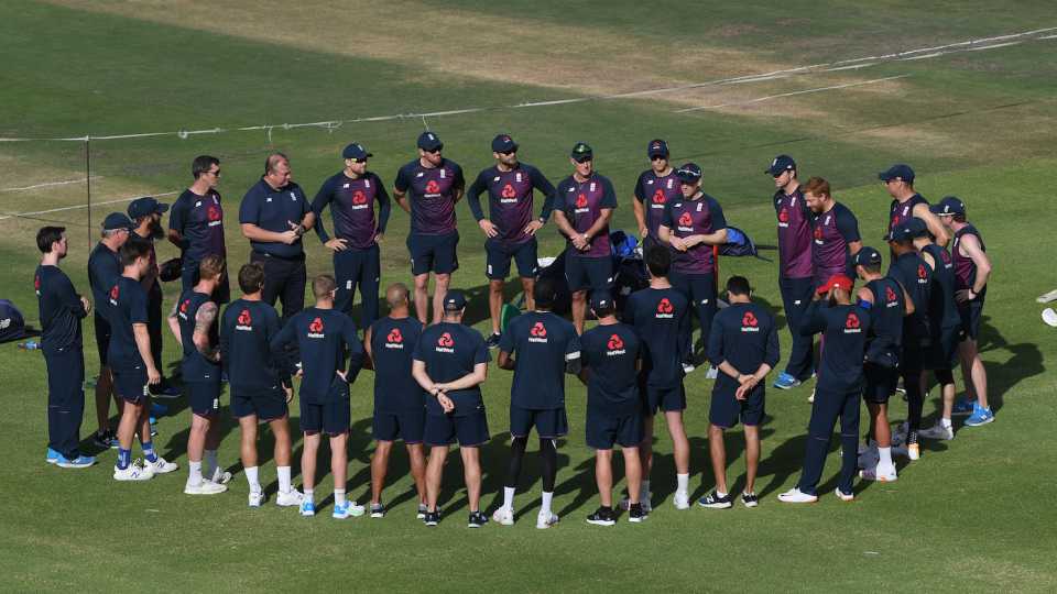 Eoin Morgan talks to the England team and support group
