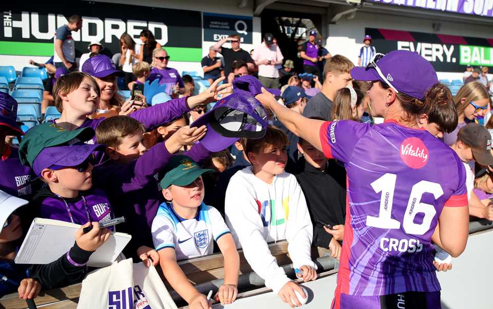 Kate Cross signs autographs for young Superchargers fans at Headingley, Northern Superchargers vs Welsh Fire, Women's Hundred, Headingley, August 22, 2023