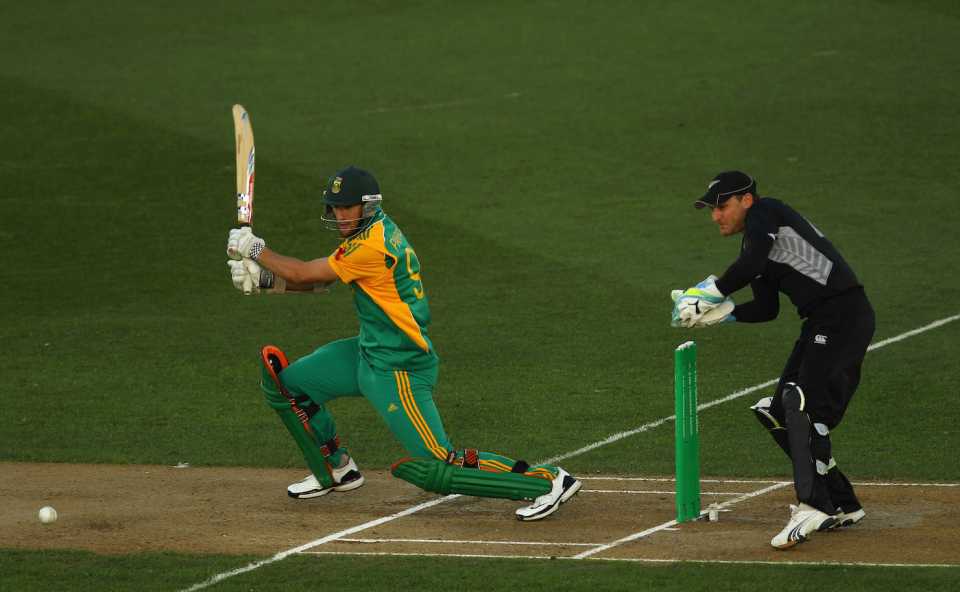 Wayne Parnell cuts, New Zealand v South Africa, 3rd ODI, Auckland, March 3, 2012