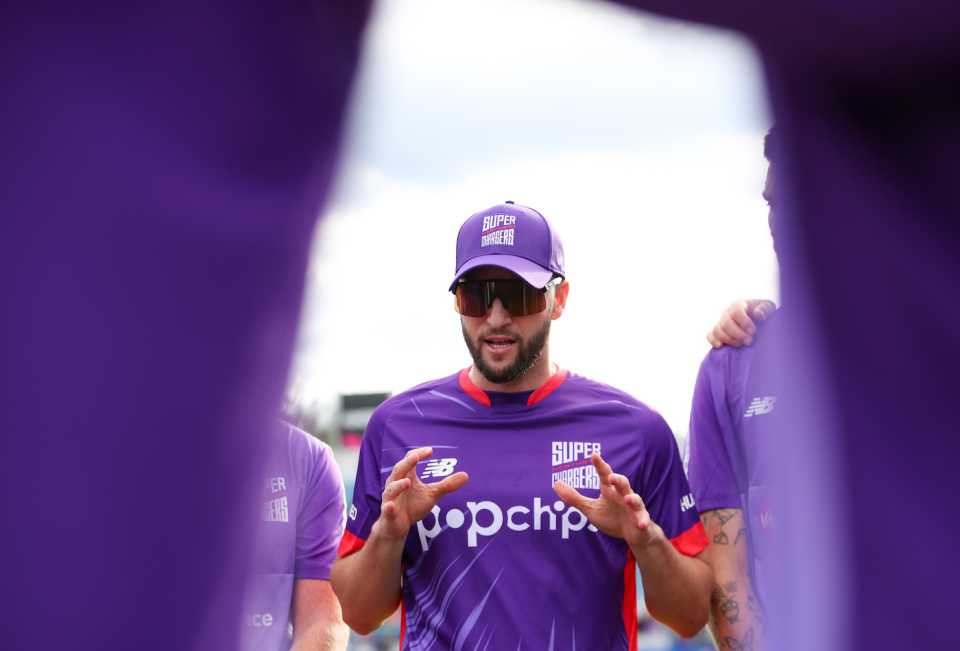 Wayne Parnell talks to his team-mates at the start of the match, Northern Superchargers vs Birmingham Phoenix, Men's Hundred, Headingley, August 3, 2023