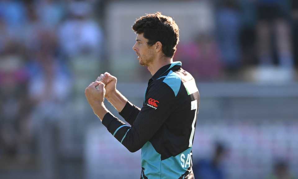 Mitchell Santner claimed the big wicket of Jos Buttler, England vs New Zealand, 3rd T20I, Edgbaston, September 3, 2023