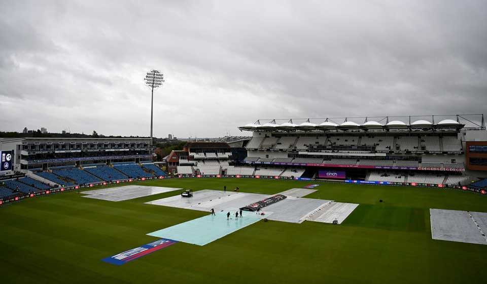 Covers on as rain falls, England vs Ireland, 1st ODI, Headingley, September 20, 2023