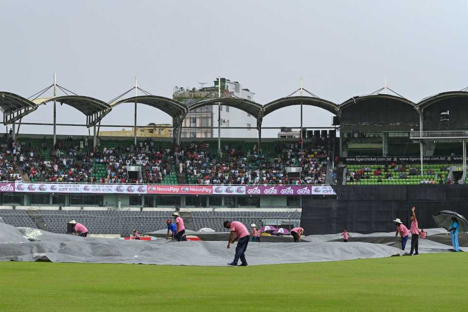 The first rain interruption came about 4.3 overs into the match