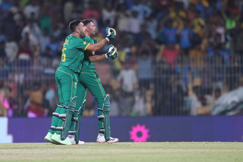 Tabraiz Shamsi and Keshav Maharaj celebrate after sealing a one-wicket win, Pakistan vs South Africa, World Cup, Chennai, October 27, 2023