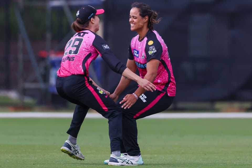 Chloe Tryon was the hero for Sydney Sixers in a dramatic finish