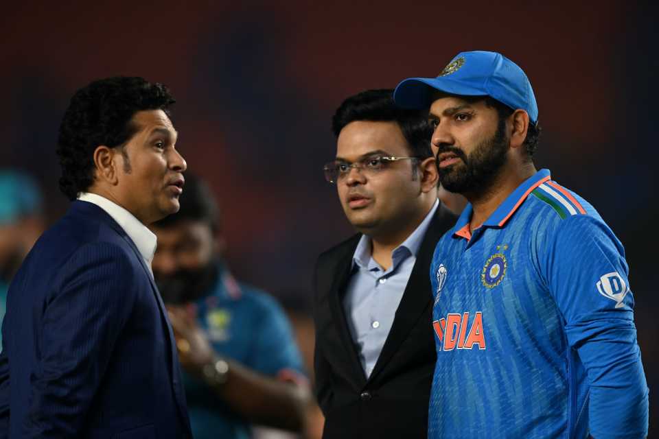Sachin Tendulkar has a word with Rohit Sharma and BCCI Honorary Secretary, Jay Shah