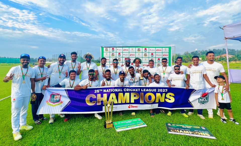 Dhaka Division players celebrate their 2023-24 NCL title after their drawn game against Dhaka Metropolis