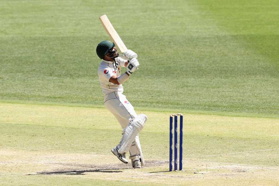 Saud Shakeel swivels into a hook, Australia vs Pakistan, 1st Test, Optus Stadium, Perth, 4th day, December 17, 2023