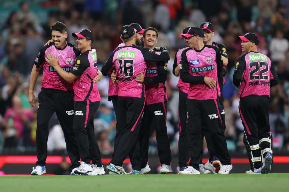Ben Dwarshuis defended 18 runs off the final over to hand Sydney Sixers a one-run win, Sydney Sixers vs Adelaide Strikers, BBL, Sydney Cricket Ground, December 22, 2023