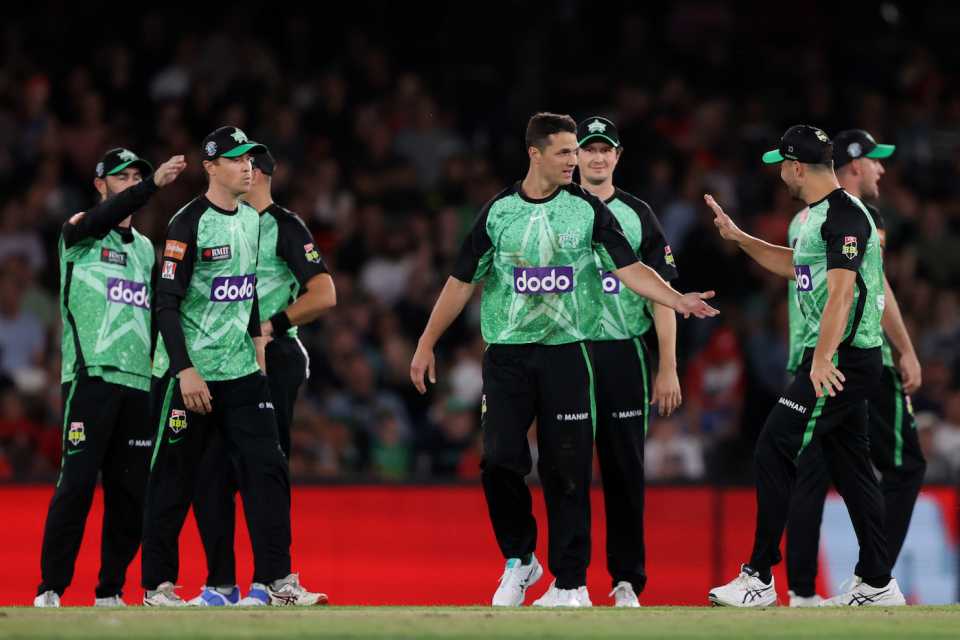 Nathan Coulter-Nile picked up two wickets in the 11th over, Melbourne Renegades vs Melbourne Stars, BBL, Melbourne, January 13, 2024