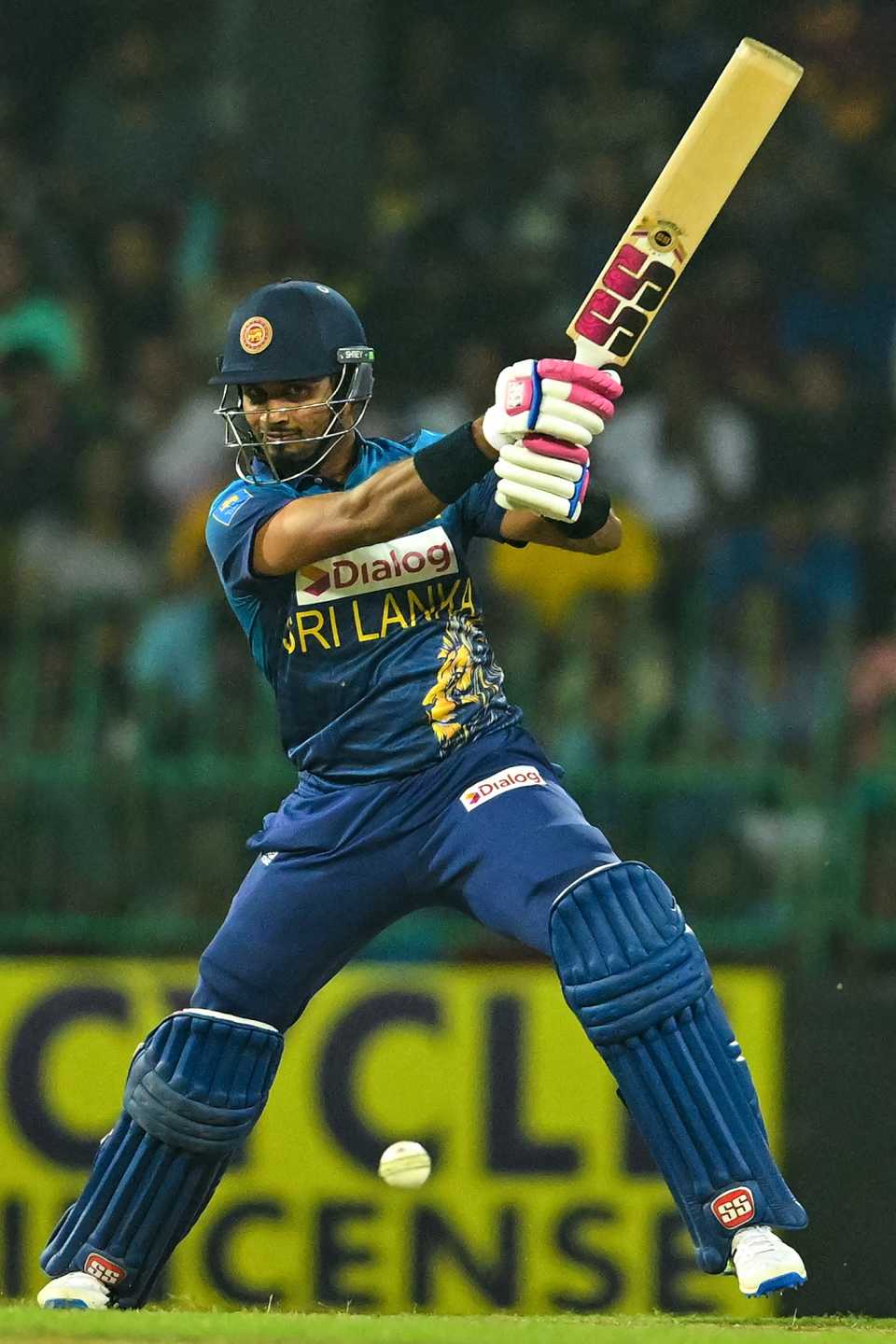 Dasun Shanaka played a crucial hand of 26 not out from 18 balls
