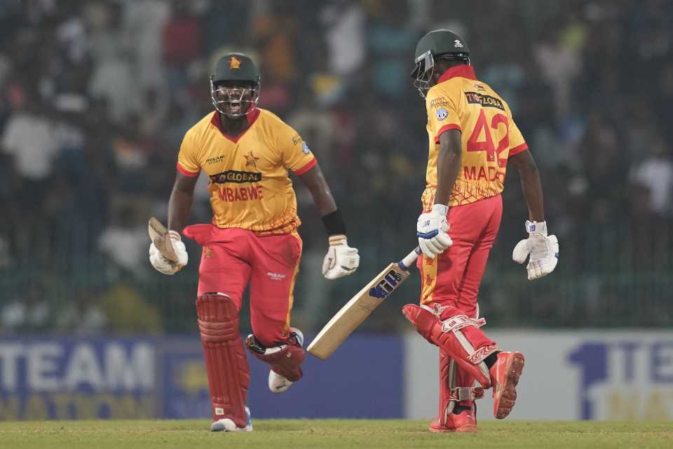 Luke Jongwe runs to celebrate a famous win with Clive Madande , Sri Lanka vs Zimbabwe, 2nd T20I, Colombo, January 16, 2024