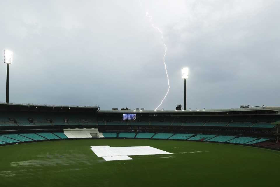 Lightning strikes the Sydney Cricket Ground on the last day of the game, New South Wales vs Victoria, Sheffield Shield, SCG, February 18, 2024