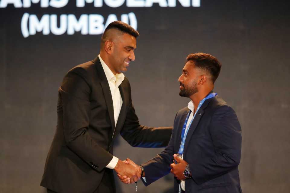 Shams Mulani shakes R Ashwin's hand while receiving the Madhavrao Scindia Award for being the highest wicket-taker In the 2021-22 Ranji Trophy, Hyderabad, January 23, 2024