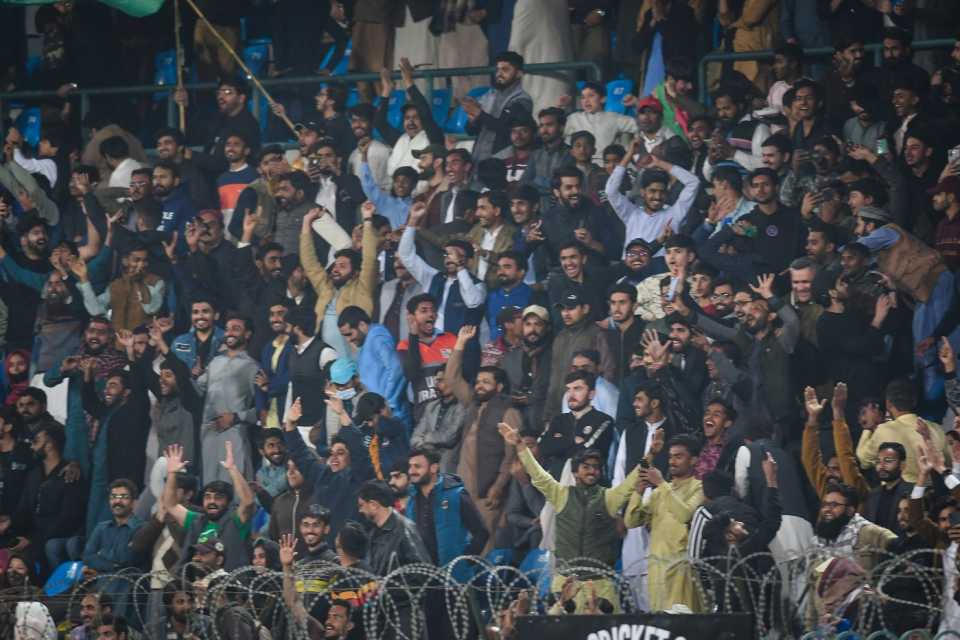 The Multan crowd got their money's worth, Multan Sultans vs Peshawar Zalmi, Multan, PSL, February 23, 2024
