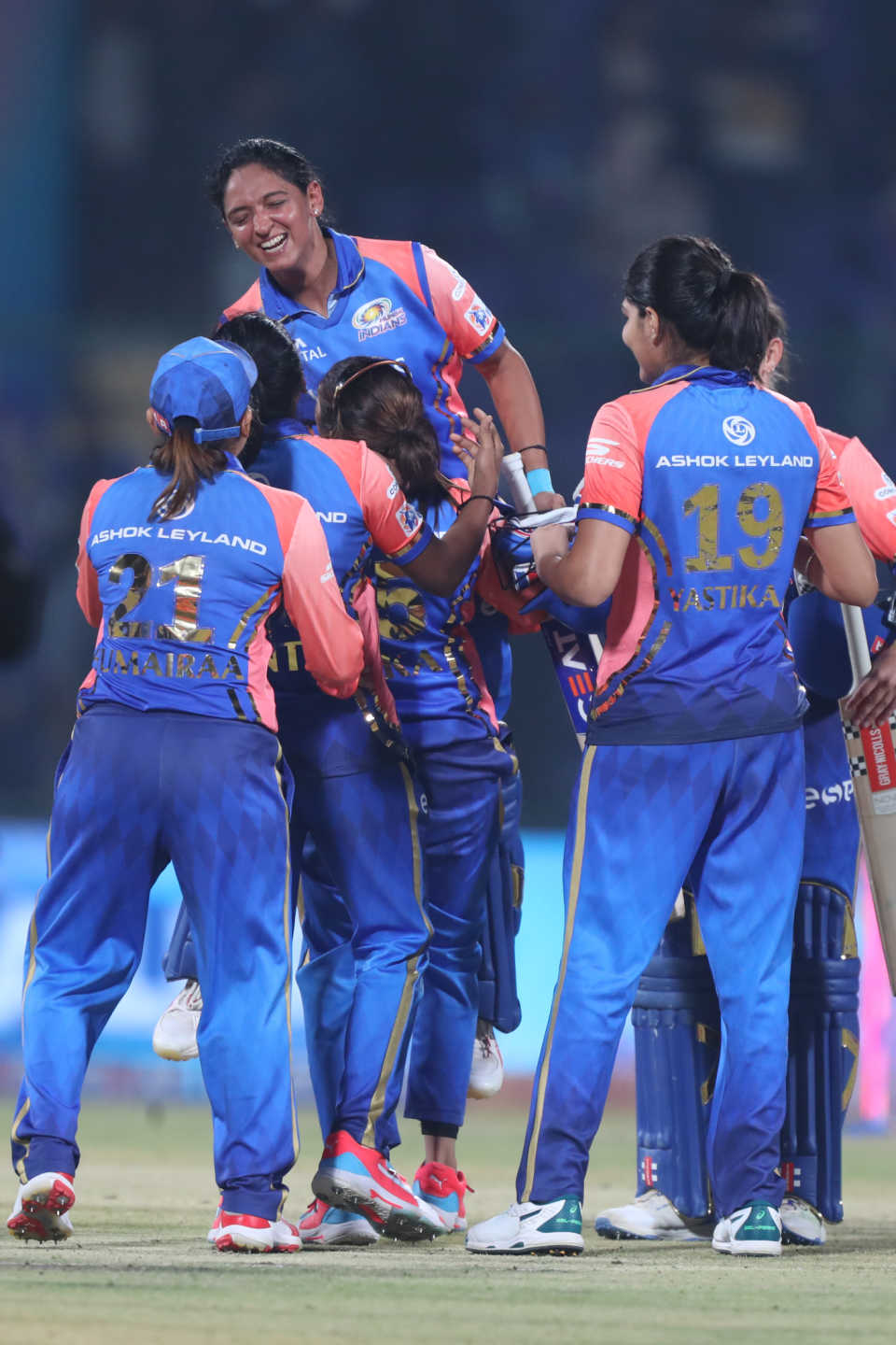 Harmanpreet Kaur is mobbed by her team-mates after carrying Mumbai Indians home with 95 off 48, Gujarat Giants vs Mumbai Indians, WPL, Delhi, March 9, 2024