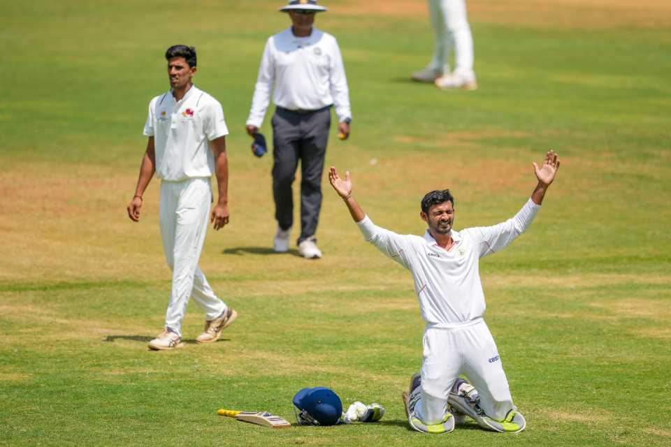 Akshay Wadkar drops to his knees to celebrate his hundred, Mumbai vs Vidarbha, Ranji Trophy final, 5th day, Mumbai, March 14, 2024
