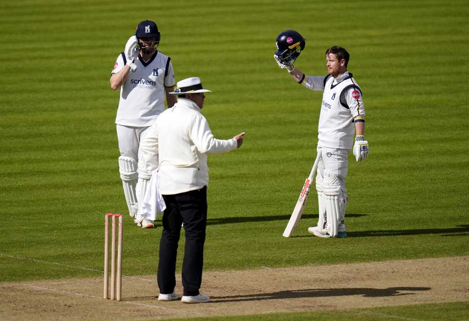 Alex Davies made his second big hundred in successive innings
