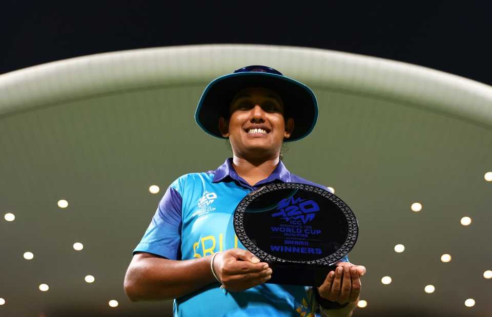 Chamari Athapaththu holds aloft the Women's T20 World Cup Qualifier trophy after defeating Scotland
