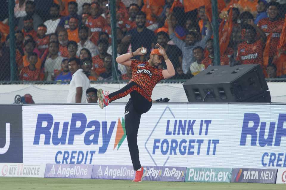 Nitish Kumar Reddy's brilliant balancing act on the boundary dismissed Quinton de Kock, Sunrisers Hyderabad vs Lucknow Super Giants, IPL 2024, Hyderabad, May 8, 2024