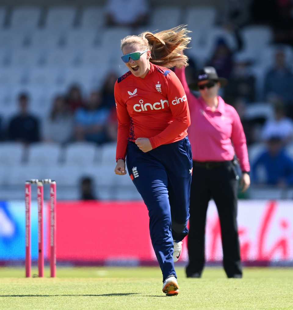 Sophie Ecclestone made the breakthrough for England, England vs Pakistan, 3rd Women's T20I, Headingley, May 19, 2024