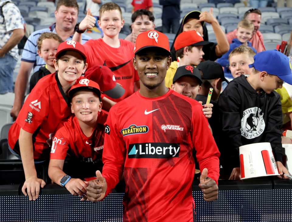 Akeal Hosein poses for pictures with fans, Melbourne Renegades vs Sydney Sixers, Big Bash League 2022-23, Geelong, December 30, 2022