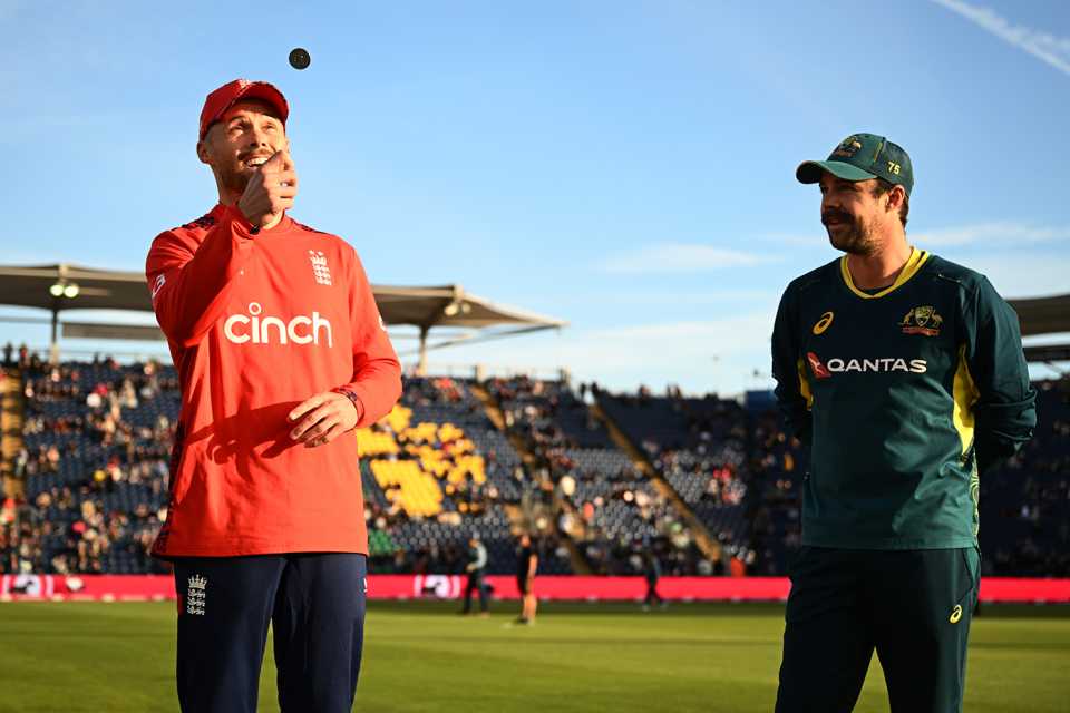 Phil Salt tosses the coin as Travis Head calls, England vs Australia, 2nd T20I, Cardiff, September 13, 2024