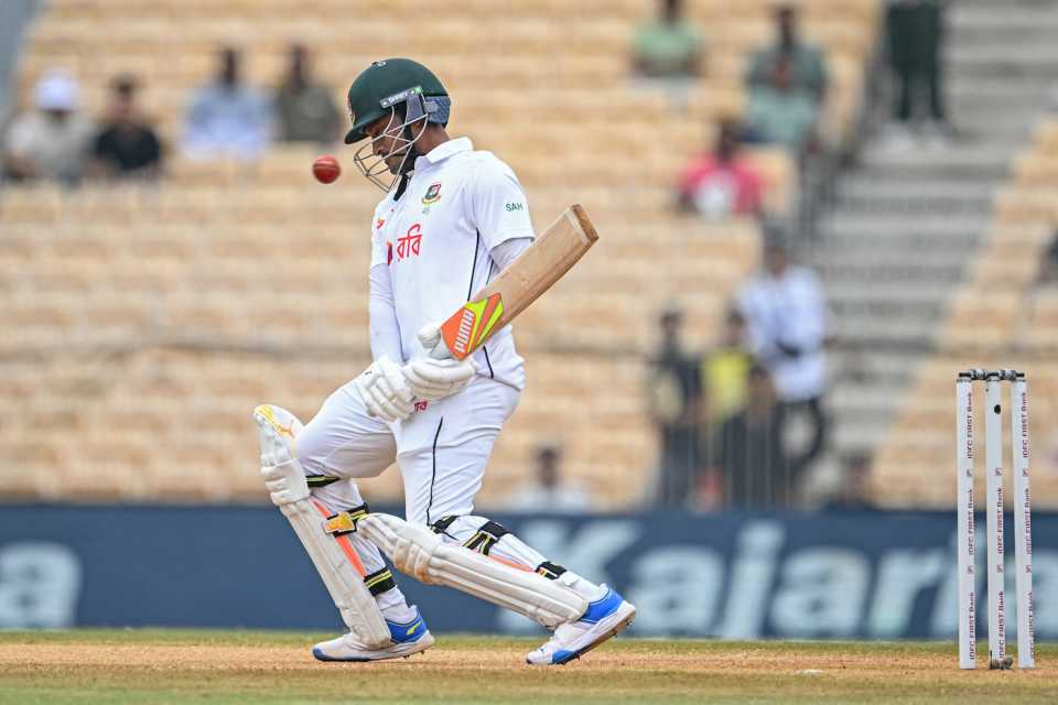 Shakib Al Hasan had his guard up in the first half hour, India vs Bangladesh, 1st Test, 4th day, Chennai, September 22, 2024