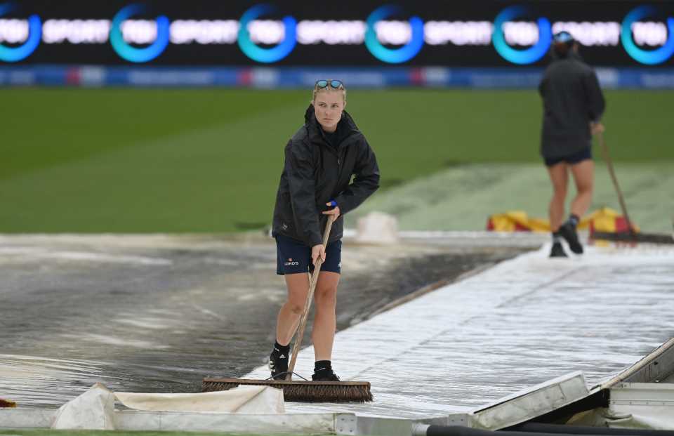 The mop-up operation gets underway after rain at Lord's, England vs Australia, 4th ODI, Lord's, September 27, 2024
