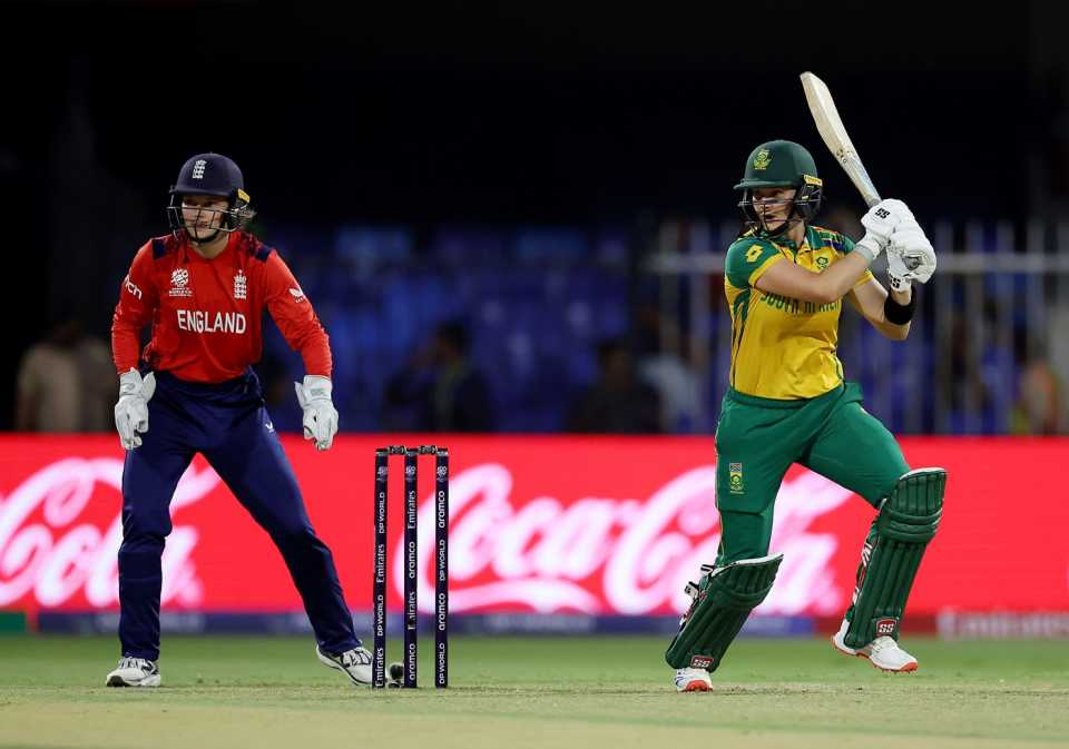 Cricket Photos - ENG-W vs SA-W, 9th Match, Group B Pictures
