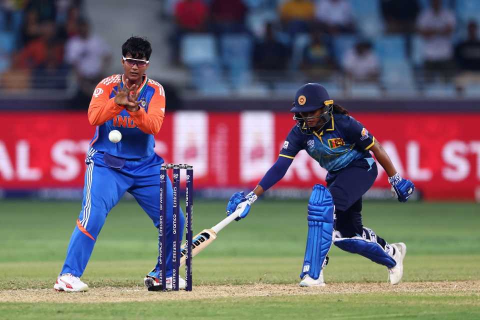 Cricket Photos - IND-W vs SL-W, 12th Match, Group A Pictures
