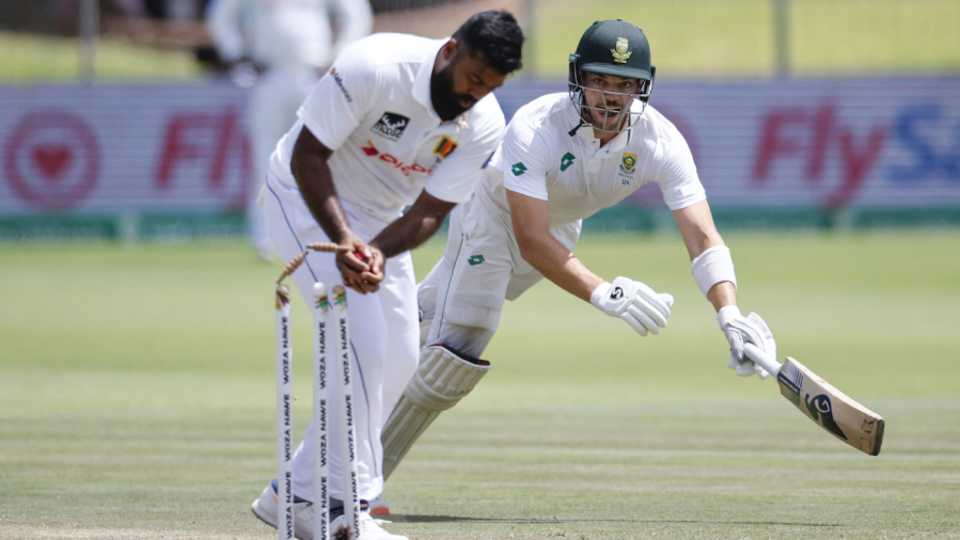 Miscommunication while running allowed Lahiru Kumara catch Tristan Stubbs short comfortably, South Africa vs Sri Lanka, 2nd Test, Gqeberha, 4th day, December 8, 2024