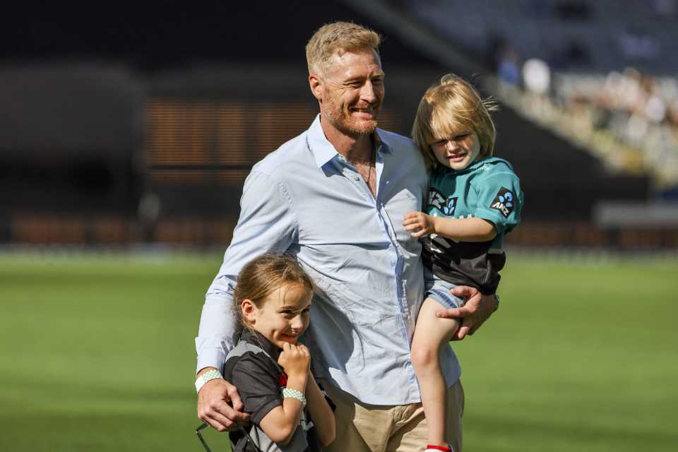 Martin Guptill, who recently announced his international retirement, was felicitated at Eden Park, New Zealand vs Sri Lanka, 3rd ODI, Auckland, January 11, 2025