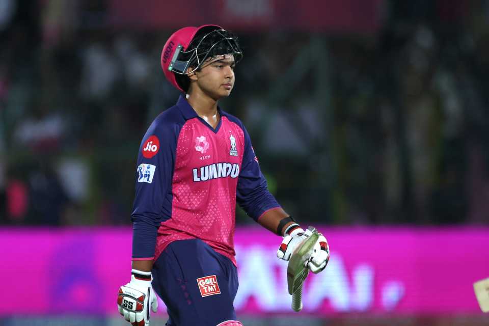 Vaibhav Suryavanshi walks off after scoring 34, Rajasthan Royals vs Lucknow Super Giants, IPL 2025, Jaipur, April 19, 2025
