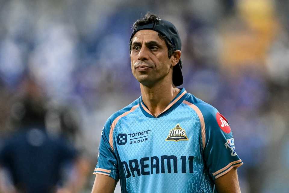 Ashish Nehra before the start of the game, Mumbai Indians vs Gujarat Titans, IPL 2025, Mumbai, May 6, 2025