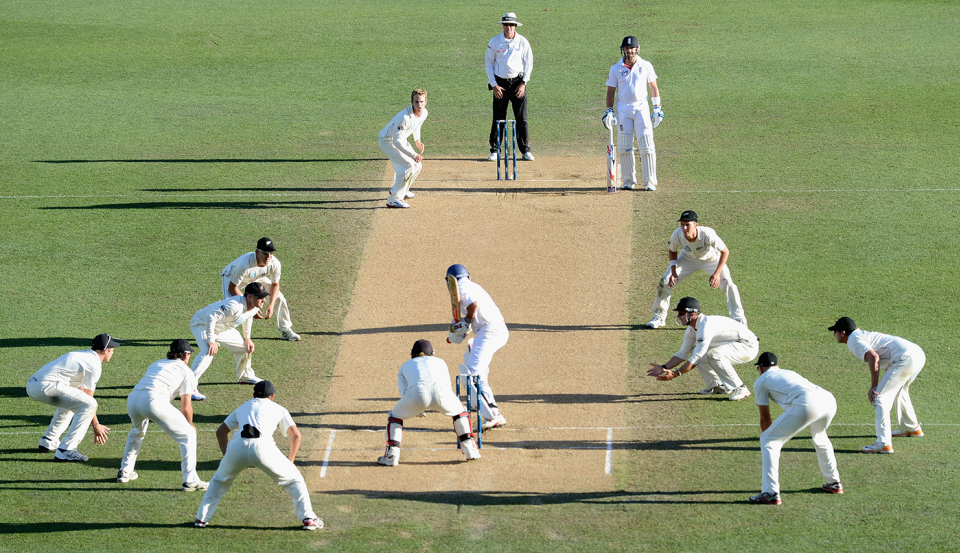 Monty Panesar gets ready to bat against a delivery from Kane Williamson while surrounded all New Zealand's fielders, New Zealand v England, 3rd Test, Auckland, 5th day, March 26, 2013