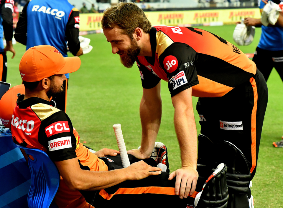 Kane Williamson talks to Manish Pandey, Sunrisers Hyderabad vs Kings XI Punjab, IPL 2020, Dubai, October 8, 2020