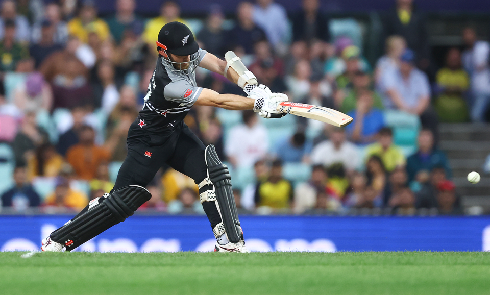 Kane Williamson bats, Australia vs New Zealand, ICC Men's T20 World Cup 2022, Sydney, October 22, 2022