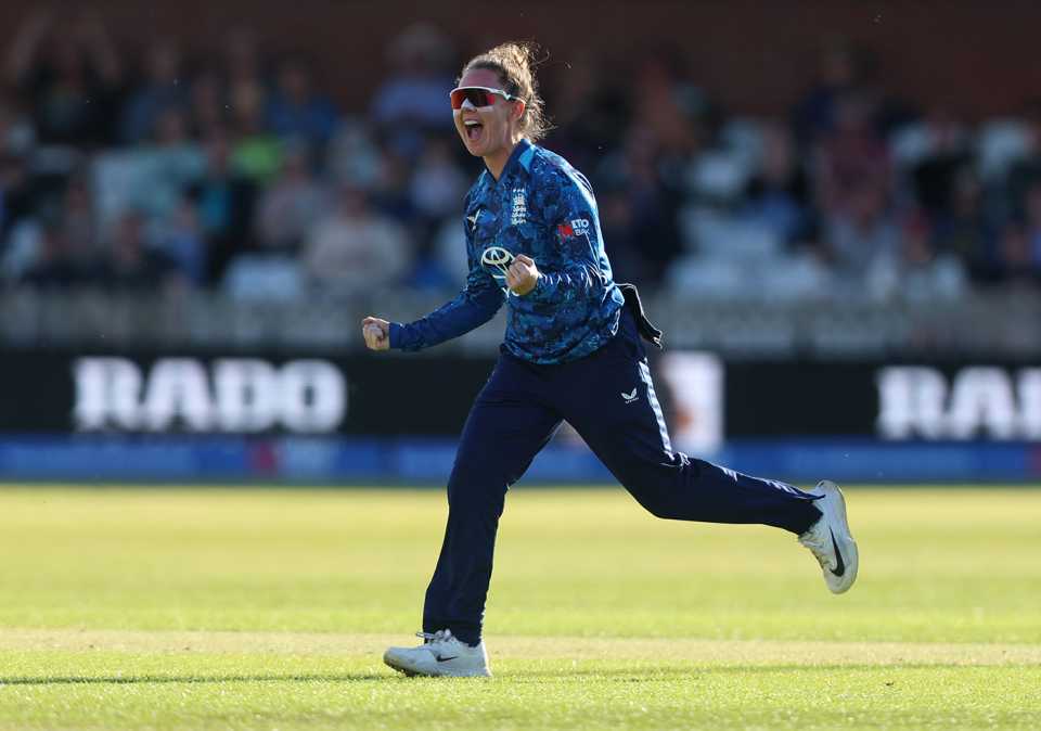 Linsey Smith enjoyed a successful ODI debut, England vs West Indies, 1st women's ODI, Derby, May 30, 2025