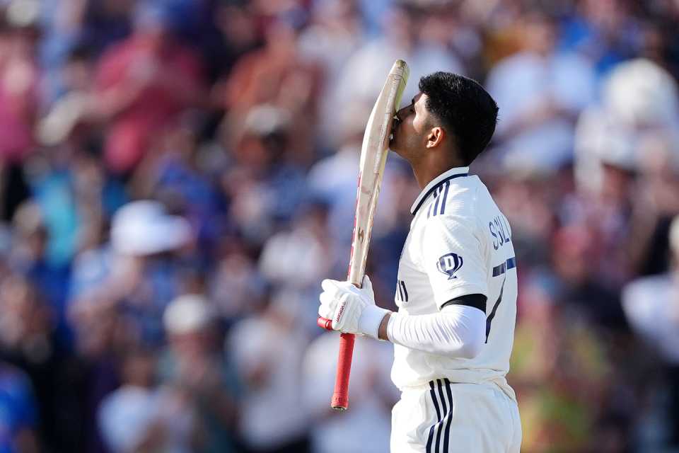 Shubman Gill kisses his bat after scoring a ton, England vs India, 2nd Test, Birmingham, Day 2, July 2, 2025