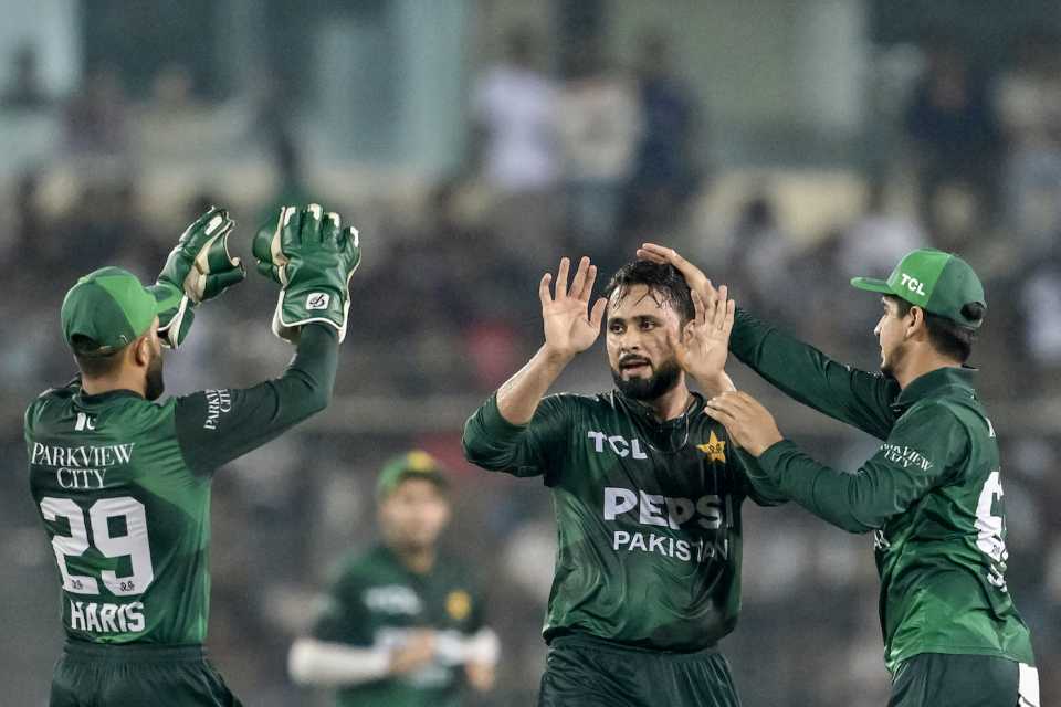 Faheem Ashraf got his three-for within the powerplay, Bangladesh vs Pakistan, 3rd T20I, Mirpur, July 24, 2025