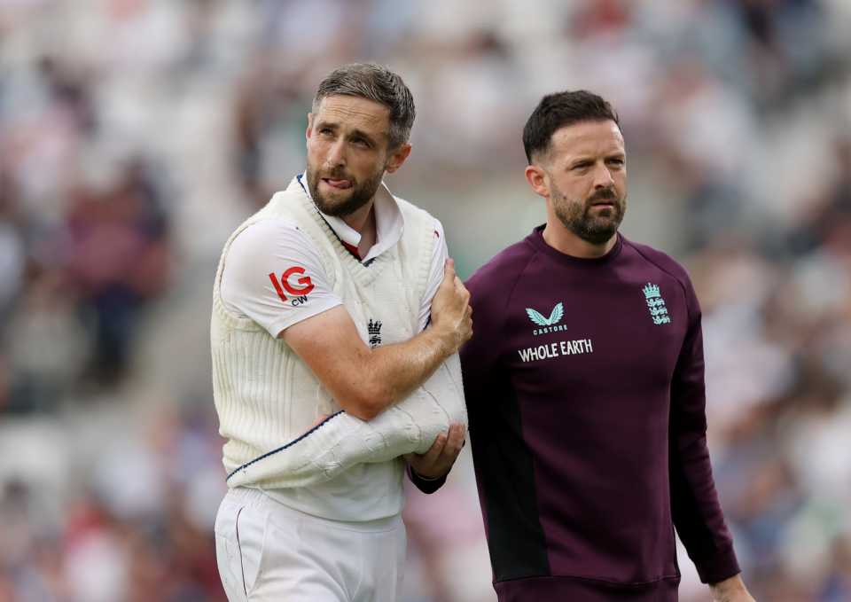 Chris Woakes walks off after injuring himself on the field, England vs India, The Oval, 5th Test, 1st Day, July 31, 2025