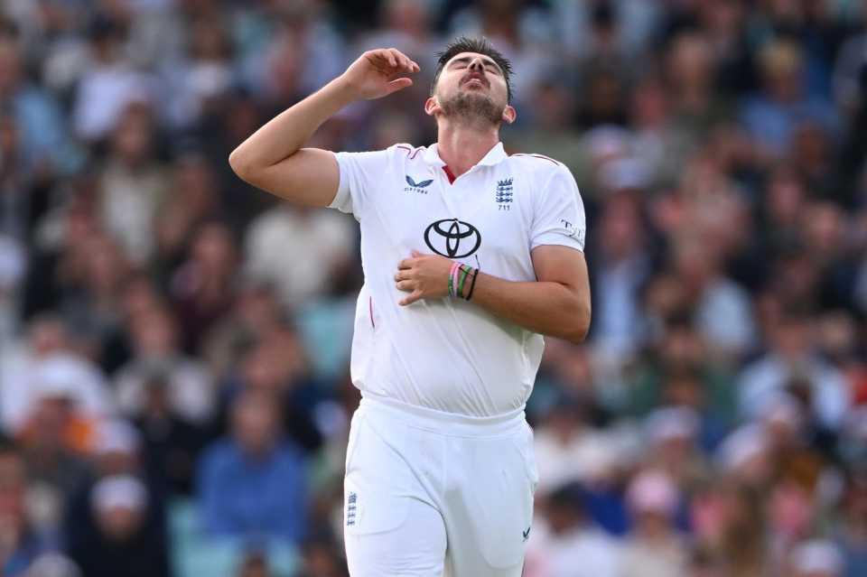 Josh Tongue has an appeal for caught behind turned down, England vs India, 5th Test, 2nd day, The Oval, August 1, 2025